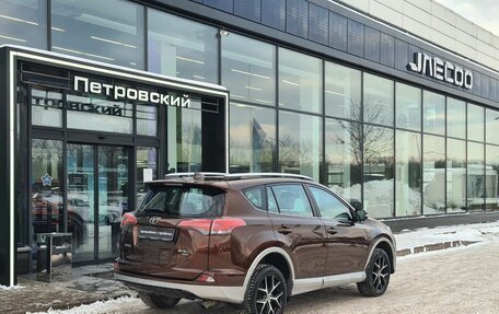 Toyota RAV4, 2017 год, 2 490 000 рублей, 7 фотография