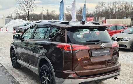 Toyota RAV4, 2017 год, 2 490 000 рублей, 10 фотография