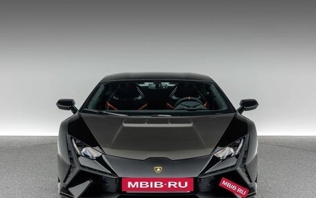 Lamborghini Huracán, 2023 год, 37 000 000 рублей, 2 фотография