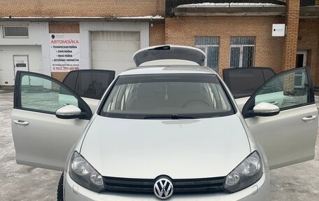 Volkswagen Golf VI, 2010 год, 800 000 рублей, 1 фотография
