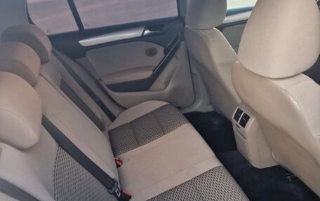 Volkswagen Golf VI, 2010 год, 800 000 рублей, 5 фотография