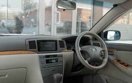 Toyota Corolla, 2004 год, 700 000 рублей, 10 фотография