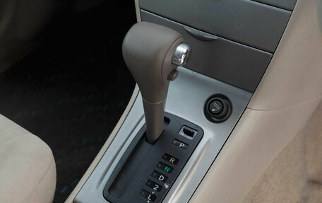 Toyota Corolla, 2004 год, 700 000 рублей, 14 фотография