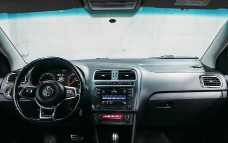 Volkswagen Polo VI (EU Market), 2018 год, 598 000 рублей, 10 фотография