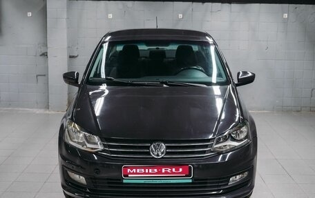 Volkswagen Polo VI (EU Market), 2018 год, 598 000 рублей, 2 фотография