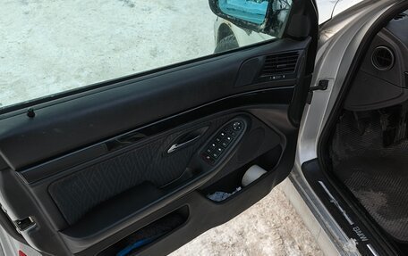 BMW 5 серия, 2001 год, 395 000 рублей, 8 фотография