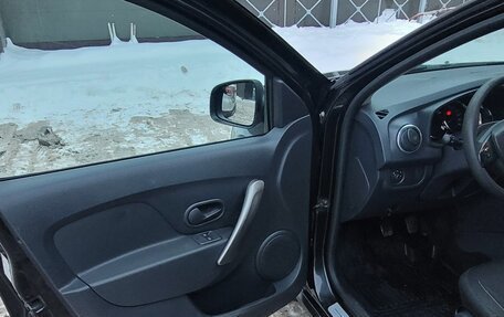 Renault Sandero II рестайлинг, 2014 год, 750 000 рублей, 13 фотография