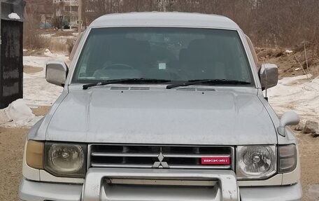 Mitsubishi Pajero III рестайлинг, 1989 год, 950 000 рублей, 1 фотография