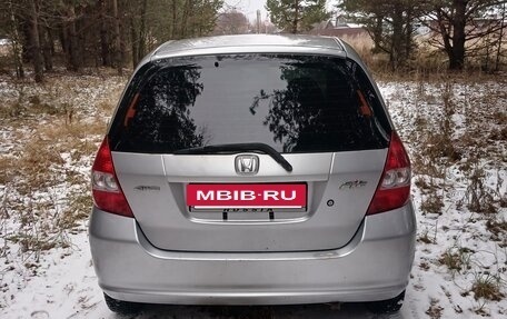 Honda Fit III, 2002 год, 350 000 рублей, 9 фотография