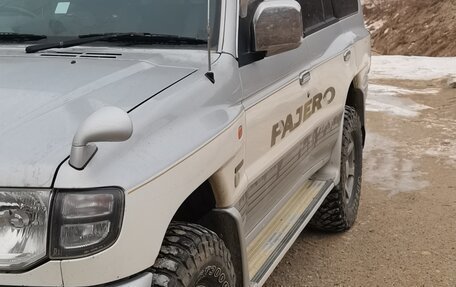 Mitsubishi Pajero III рестайлинг, 1989 год, 950 000 рублей, 2 фотография