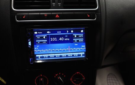 Volkswagen Polo VI (EU Market), 2010 год, 660 000 рублей, 14 фотография