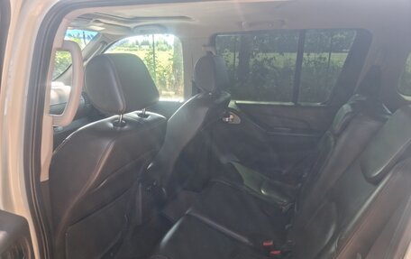 Nissan Pathfinder, 2011 год, 900 000 рублей, 10 фотография