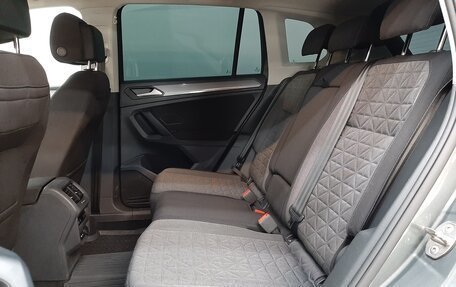 Volkswagen Tiguan II, 2021 год, 2 090 000 рублей, 12 фотография