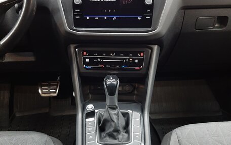 Volkswagen Tiguan II, 2021 год, 2 090 000 рублей, 19 фотография