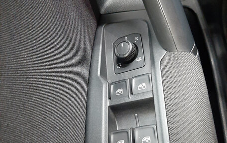 Volkswagen Tiguan II, 2021 год, 2 090 000 рублей, 23 фотография