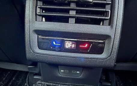 Volkswagen Golf VIII, 2022 год, 1 490 002 рублей, 25 фотография