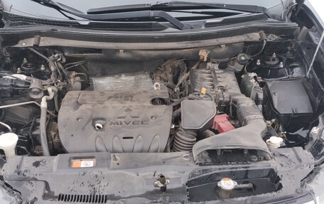 Mitsubishi Outlander III рестайлинг 3, 2014 год, 1 350 000 рублей, 15 фотография