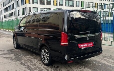 Mercedes-Benz V-Класс, 2018 год, 4 700 000 рублей, 4 фотография