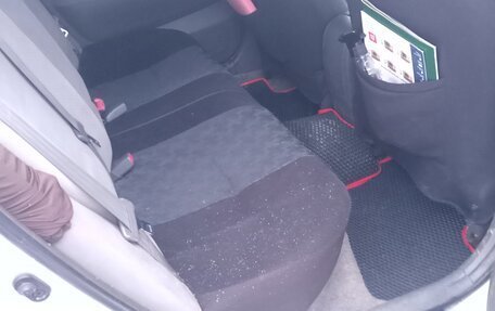 Toyota Prius, 2003 год, 550 000 рублей, 6 фотография