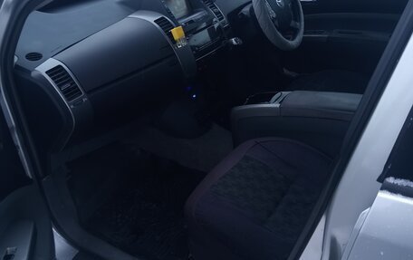 Toyota Prius, 2003 год, 550 000 рублей, 14 фотография