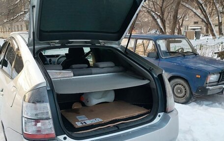 Toyota Prius, 2003 год, 550 000 рублей, 15 фотография