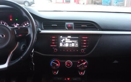 KIA Rio IV, 2018 год, 1 280 000 рублей, 9 фотография