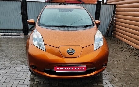 Nissan Leaf I, 2015 год, 1 300 000 рублей, 2 фотография