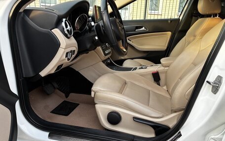 Mercedes-Benz GLA, 2018 год, 2 250 000 рублей, 16 фотография