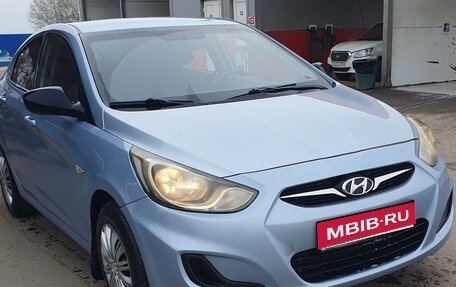 Hyundai Solaris II рестайлинг, 2011 год, 575 000 рублей, 1 фотография