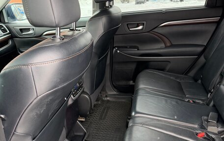 Toyota Highlander III, 2014 год, 2 550 000 рублей, 24 фотография