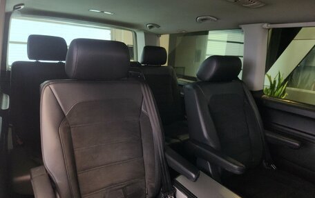 Volkswagen Multivan T6 рестайлинг, 2019 год, 3 490 000 рублей, 14 фотография