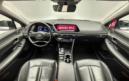 Hyundai Sonata VIII, 2021 год, 2 400 000 рублей, 18 фотография