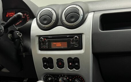 Renault Sandero II рестайлинг, 2014 год, 650 000 рублей, 17 фотография