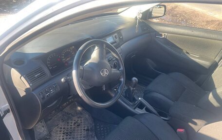 Toyota Corolla, 2004 год, 600 000 рублей, 8 фотография