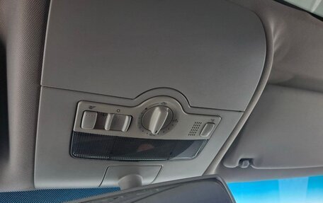 Volkswagen Touran III, 2004 год, 400 000 рублей, 17 фотография