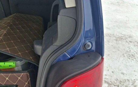 Volkswagen Touran III, 2004 год, 400 000 рублей, 13 фотография