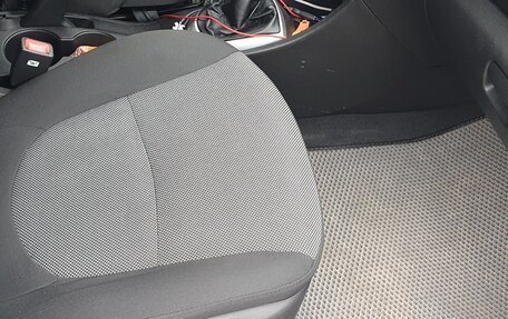 Hyundai Solaris II рестайлинг, 2011 год, 575 000 рублей, 10 фотография