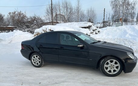 Mercedes-Benz C-Класс, 2002 год, 600 000 рублей, 4 фотография