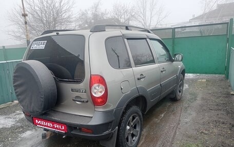 Chevrolet Niva I рестайлинг, 2019 год, 880 000 рублей, 3 фотография