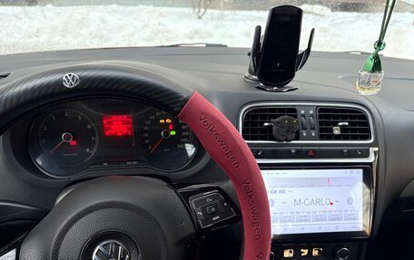 Volkswagen Polo VI (EU Market), 2012 год, 800 000 рублей, 10 фотография