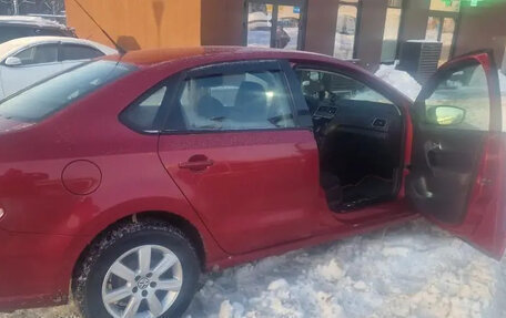 Volkswagen Polo VI (EU Market), 2012 год, 800 000 рублей, 3 фотография