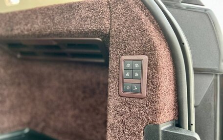 Land Rover Range Rover IV рестайлинг, 2016 год, 39 фотография