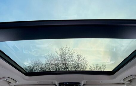 Land Rover Range Rover IV рестайлинг, 2016 год, 38 фотография