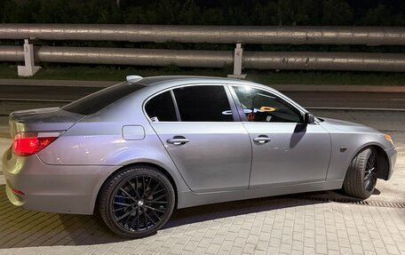 BMW 5 серия, 2005 год, 900 000 рублей, 4 фотография
