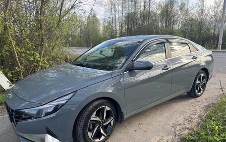 Hyundai Elantra, 2021 год, 2 100 000 рублей, 2 фотография
