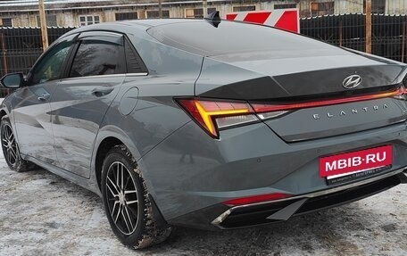 Hyundai Elantra, 2021 год, 2 100 000 рублей, 4 фотография