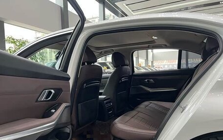 BMW 3 серия, 2022 год, 2 800 000 рублей, 9 фотография