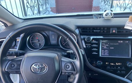 Toyota Camry, 2018 год, 2 500 000 рублей, 5 фотография