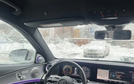 Mercedes-Benz E-Класс, 2019 год, 3 150 000 рублей, 4 фотография