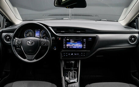 Toyota Corolla, 2016 год, 1 899 000 рублей, 10 фотография